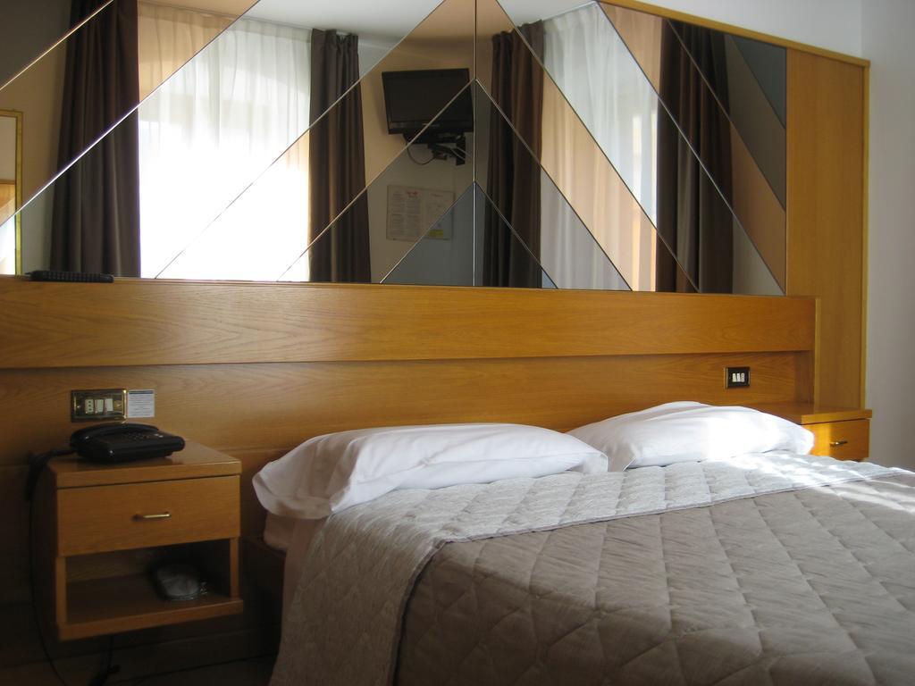 Albergo Ristorante Da Neni Мори Номер фото
